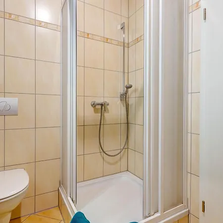 Peenemuende, Seglerhafen_sb_holk 12 *